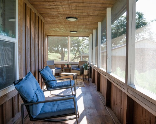 470 Acre Adventure Lovers Get Away on Two Rivers