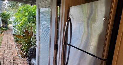 Private Bungalow near Clearwater, Pets OK