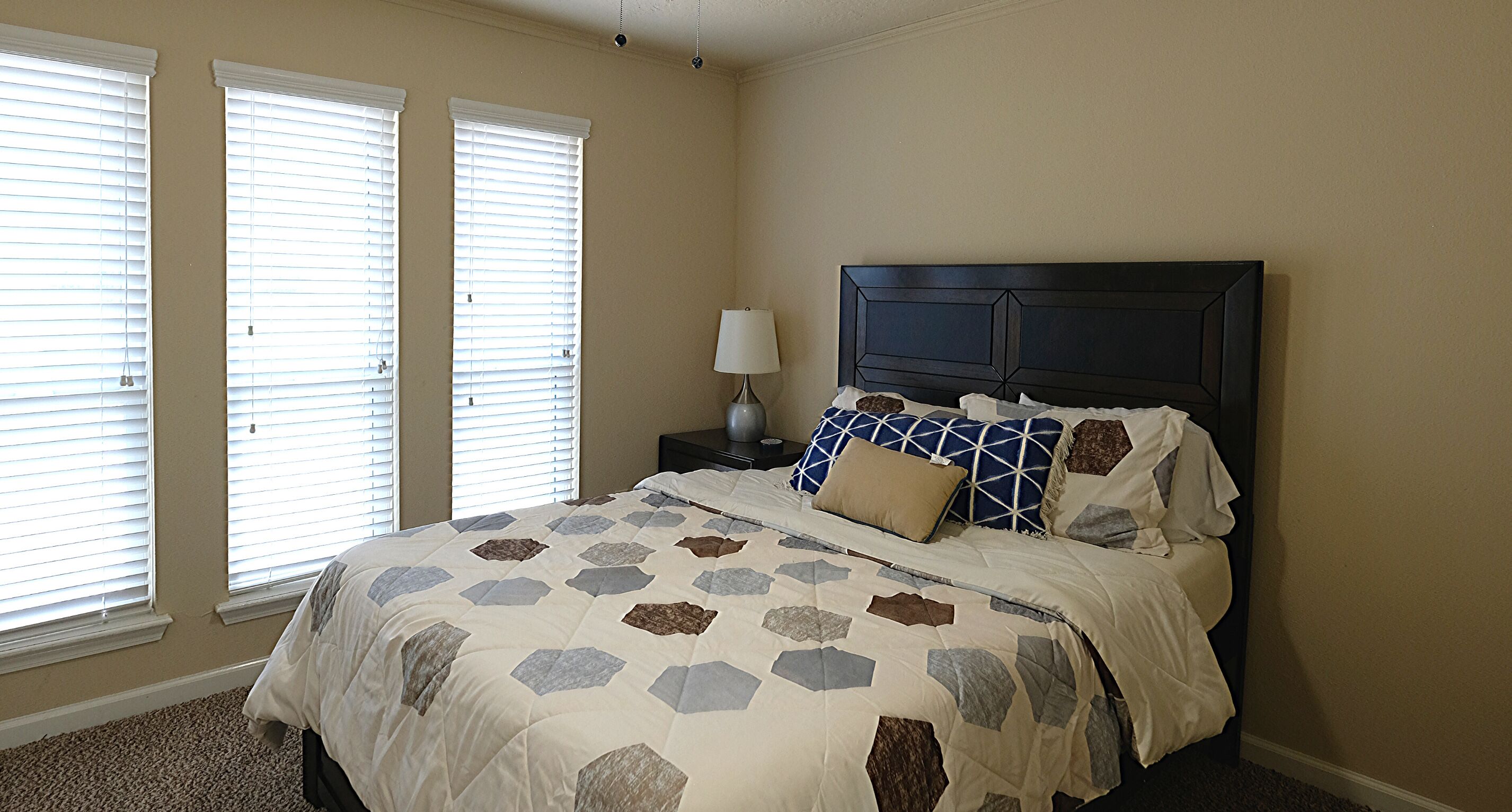 Exclusive House, 4 Bedrooms, Non Smoking | 4 bedrooms, free WiFi