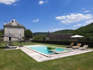 Piscine extérieure, piscine chauffée