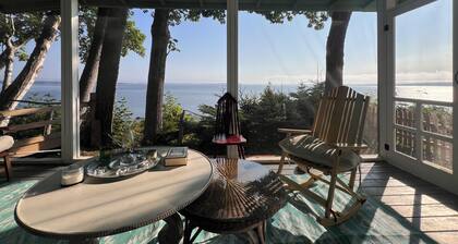 WATERFRONT Maine Historical Cottage with Separate Guest Cottage