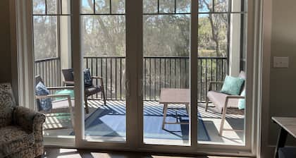 20% weekly discount! 3 BR Condo. End Unit. Walk to Marina & Zachrys!