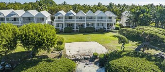 Waterfront Duck Key Villa - Sleeps 6