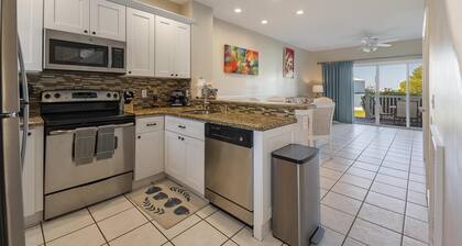 Waterfront Duck Key Villa - Sleeps 6