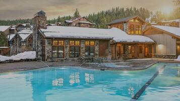 Piscine extérieure, piscine chauffée