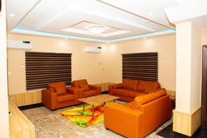 Living area - A 4 bedroom duplex suitable for a lovely family (Abuja)
