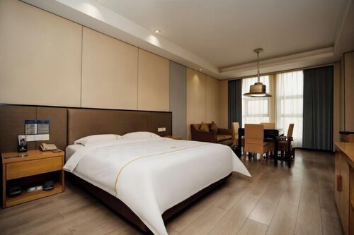 Meicheng Huatian Holiday Hotel