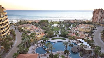 Condo familiar, 2 habitaciones, vista al océano, frente al mar | Terraza o patio