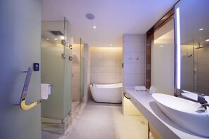 Bathroom - Lavande Hotel (Heyuan Longchuan) (Longchuan)