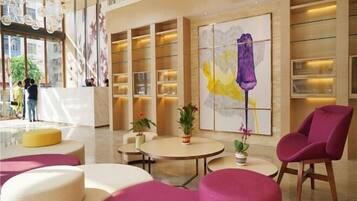 المنشأة من الداخل