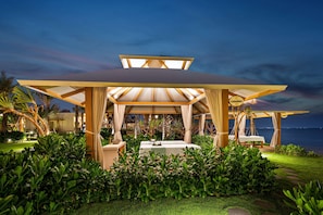 Hot tub, body treatments, body scrubs, facials