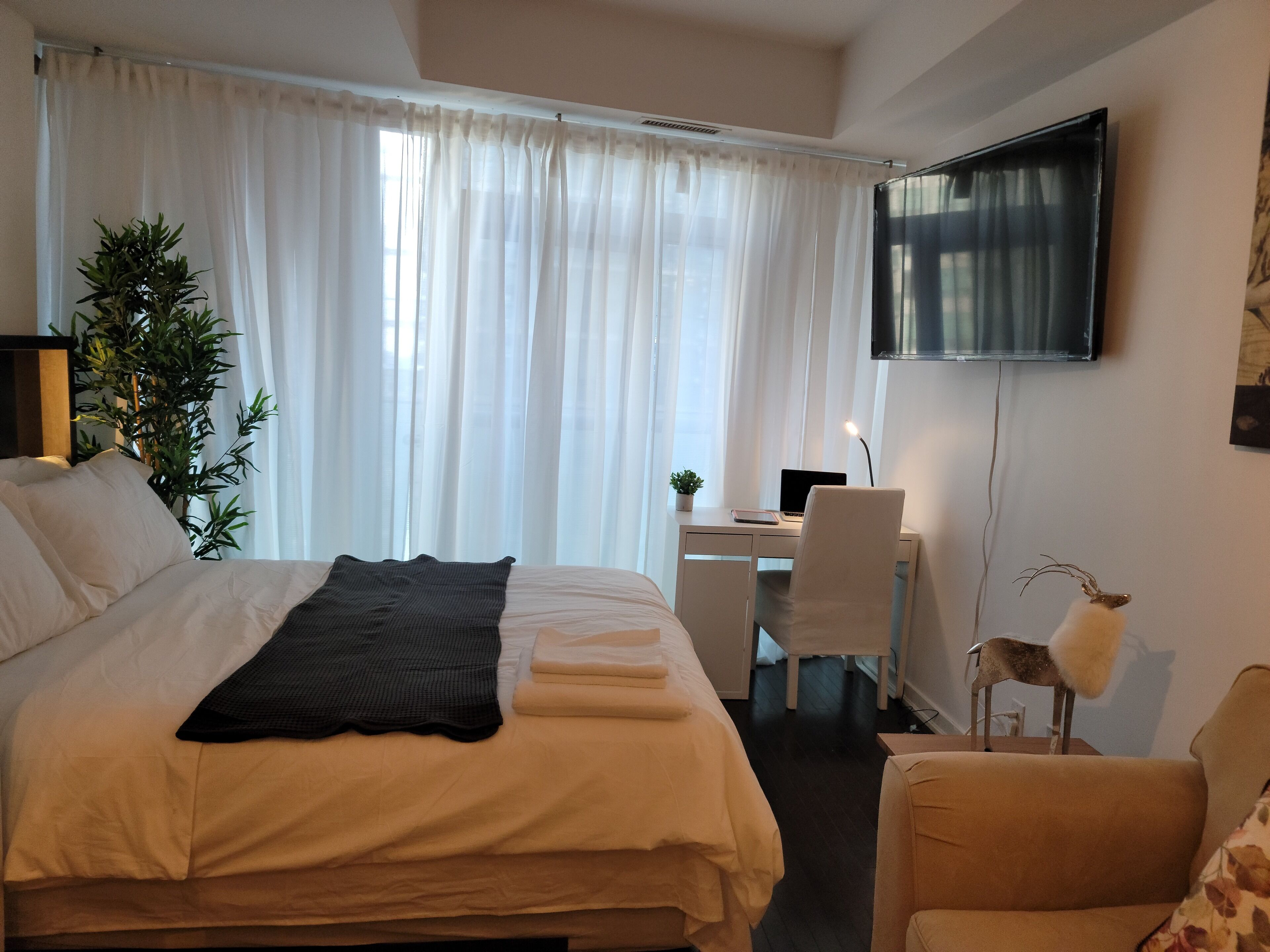 1 bedroom, desk, iron/ironing board, free WiFi