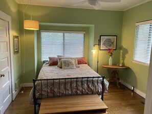 4 bedrooms, desk, iron/ironing board, travel cot