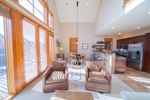 Townhome, Multiple Beds, Courtyard View (Antlers Gulch 403) | Living area | 42-inch flat-screen TV with cable channels, TV, fireplace - Antlers Gulch 403 (Keystone)