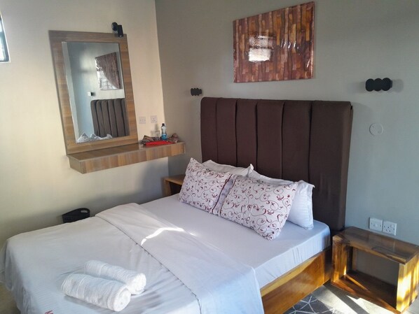 4 chambres, accĂšs au Wi-Fi (inclus), literie fournie