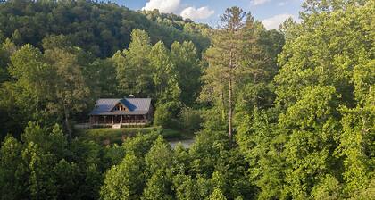 Whispering Falls Cabin - hot tub, views, 15 acres, minutes from Main St.