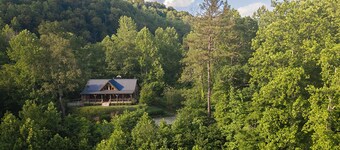 Whispering Falls Cabin - hot tub, views, 15 acres, minutes from Main St.