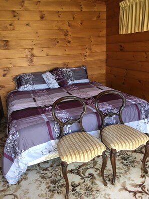 3 Schlafzimmer, Bügeleisen/Bügelbrett, Bettwäsche