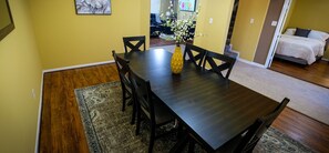 Signature House, 6 Bedrooms, Non Smoking | Dining room - 4Bdrm 3.5Bath 11Beds - Great House (Richmond)