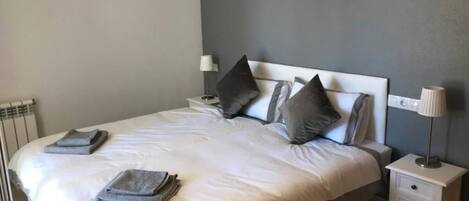 2 bedrooms, free WiFi, bed sheets
