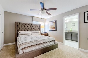 5 bedrooms, iron/ironing board, free WiFi, bed sheets - Luxurious 5BR Villa in Champions Gate Resort (Davenport)