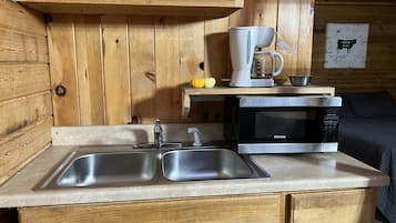傳統小屋 | 私人廚房 | 雪櫃、微波爐、焗爐、爐具