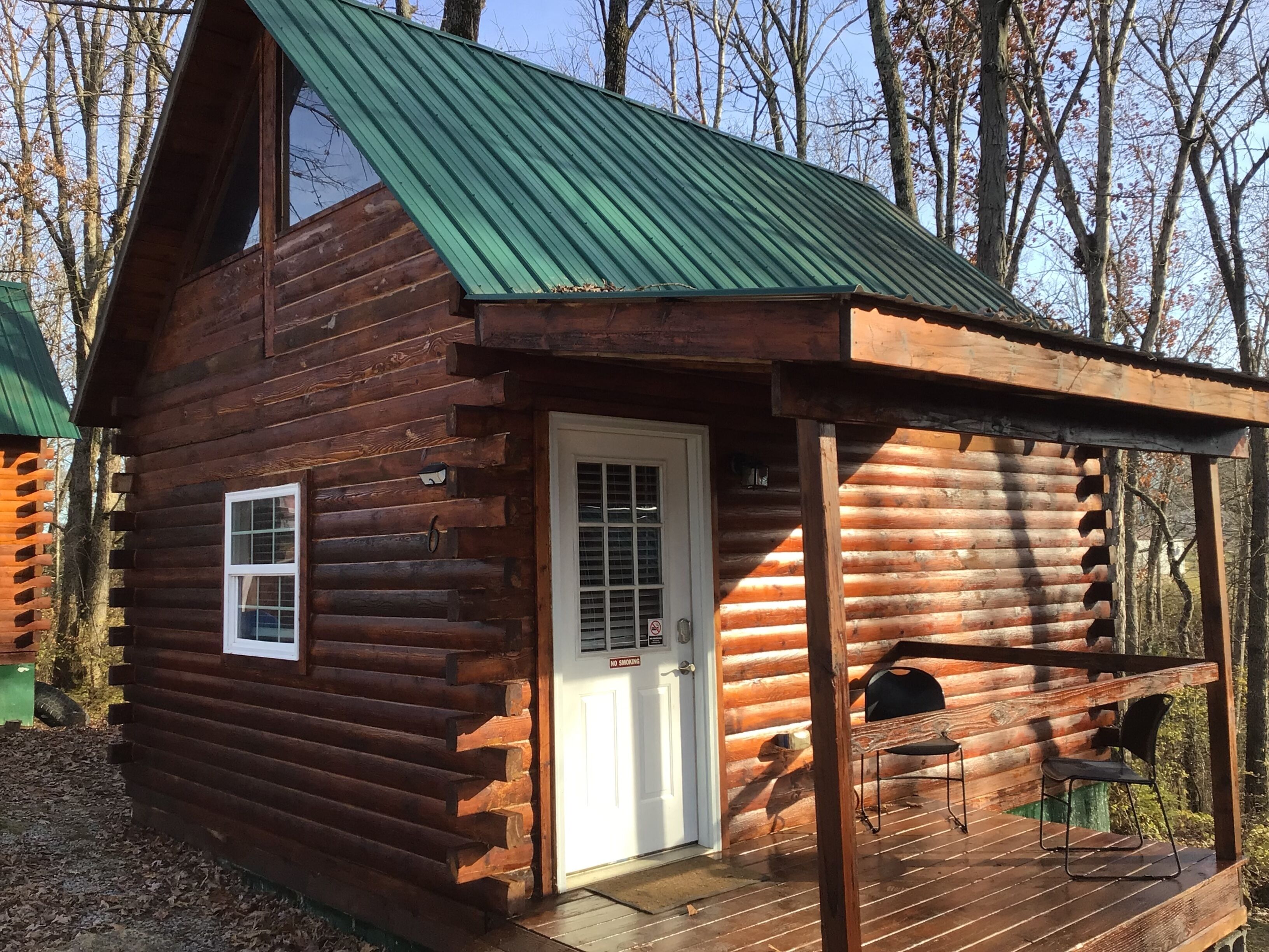 Cabin 6 Eagle's Nest | Living area | 42-inch flat-screen TV with satellite channels, TV
