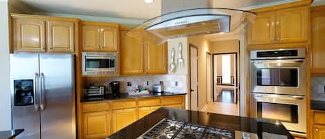 Casa Grand, 5 habitaciones, para no fumadores | Cocina privada | Cafetera y tetera