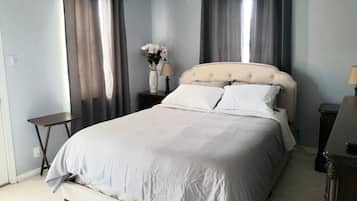 3 bedrooms, iron/ironing board, travel cot, free WiFi