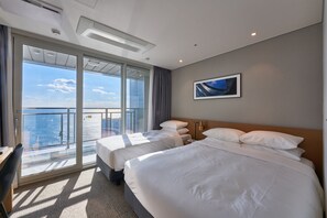 غرفة عائلية بسريرين منفصلين | واي فاي مجانًا وملاءات أسرّة