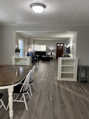 Jackson House; Pets Welcome