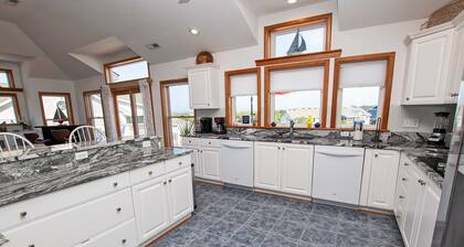 Oceanside, Close to Beach, Private Pool, Hot Tub, FS1, Duck Chill Inn