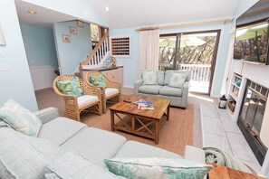 TV, fireplace, DVD player, books - Oceanside, Hot Tub, Community Pools, Close to beach, Community Amenities, 733, Sandy Paws (Corolla)