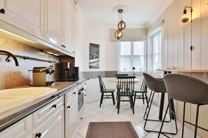 Fridge, microwave, oven, stovetop - Eastcoast apartment 4 - Am Elchgrund (Timmendorfer Strand)