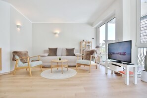 Fernseher, Stereoanlage