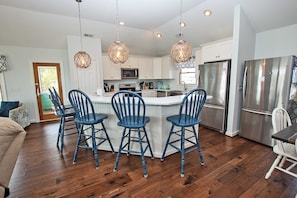 Fridge, microwave, oven, stovetop - Oceanside, 8 BRs, ELEV, Pool, H Tub, Dogs Welcome, WW934, Howdy Hideaway (Corolla)