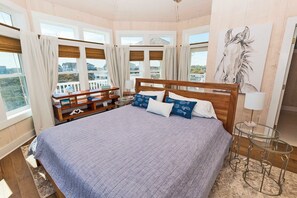 7 makuuhuonetta, silitysrauta/-lauta, ilmainen Wi-Fi, vuodevaatteet