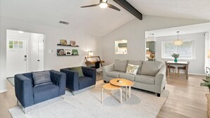 Unclassified image, 4 of 35, button - Leander 3BR Retreat | Lake Travis Access (Leander)