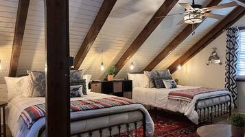 5 chambres, bureau, fer et planche Ă repasser, lit parapluie