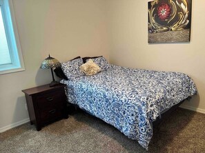2 Schlafzimmer, Schreibtisch, Reisekinderbett, kostenloses WLAN
