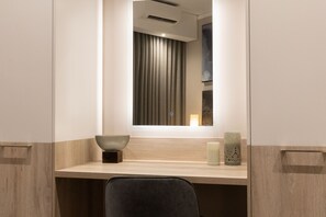 Business Apartment | Bilik Mandi | Pancuran mandi, hulu semburan mandi hujan, tuala disediakan 