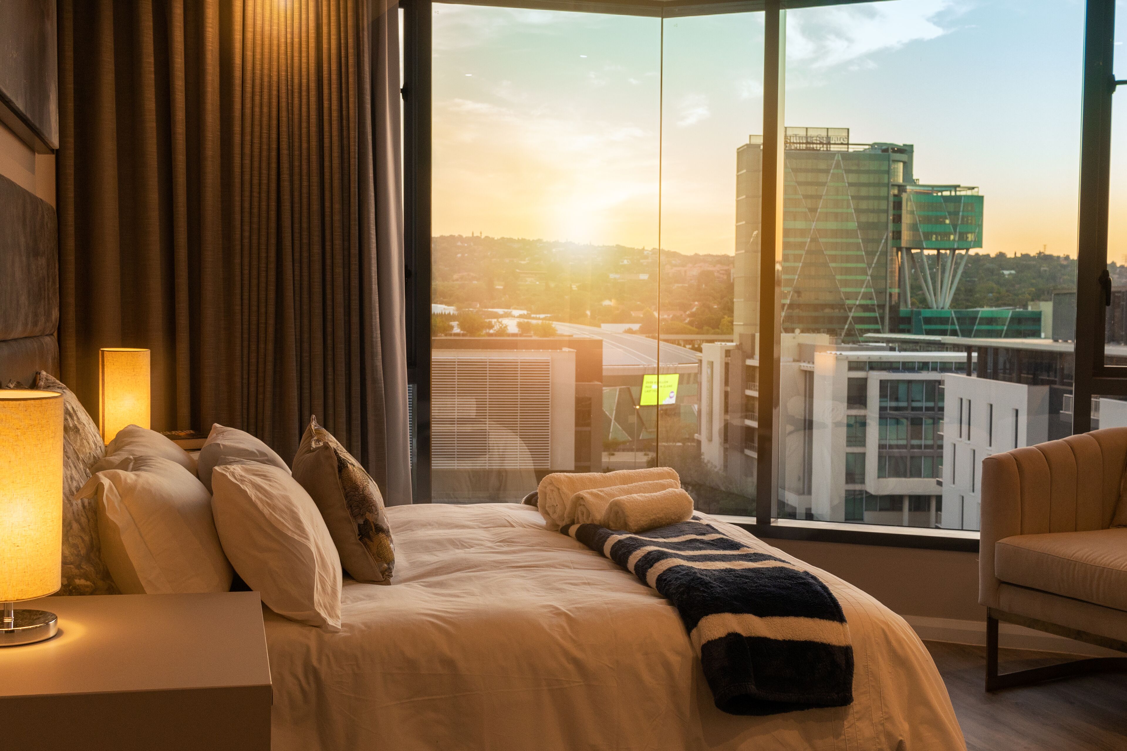 Appartement Affaires | 1 chambre, décoration personnalisée, ameublement personnalisé, bureau