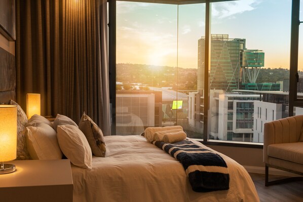 Lägenhet Business | 1 sovrum, individuell inredning, unika möbler och skrivbord