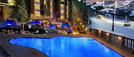 Outdoor pool, a heated pool