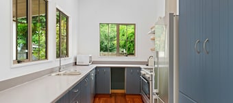 Gold Rush Cottage - Arrowtown Holiday Home