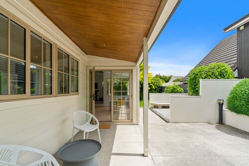 Gold Rush Cottage - Arrowtown Holiday Home