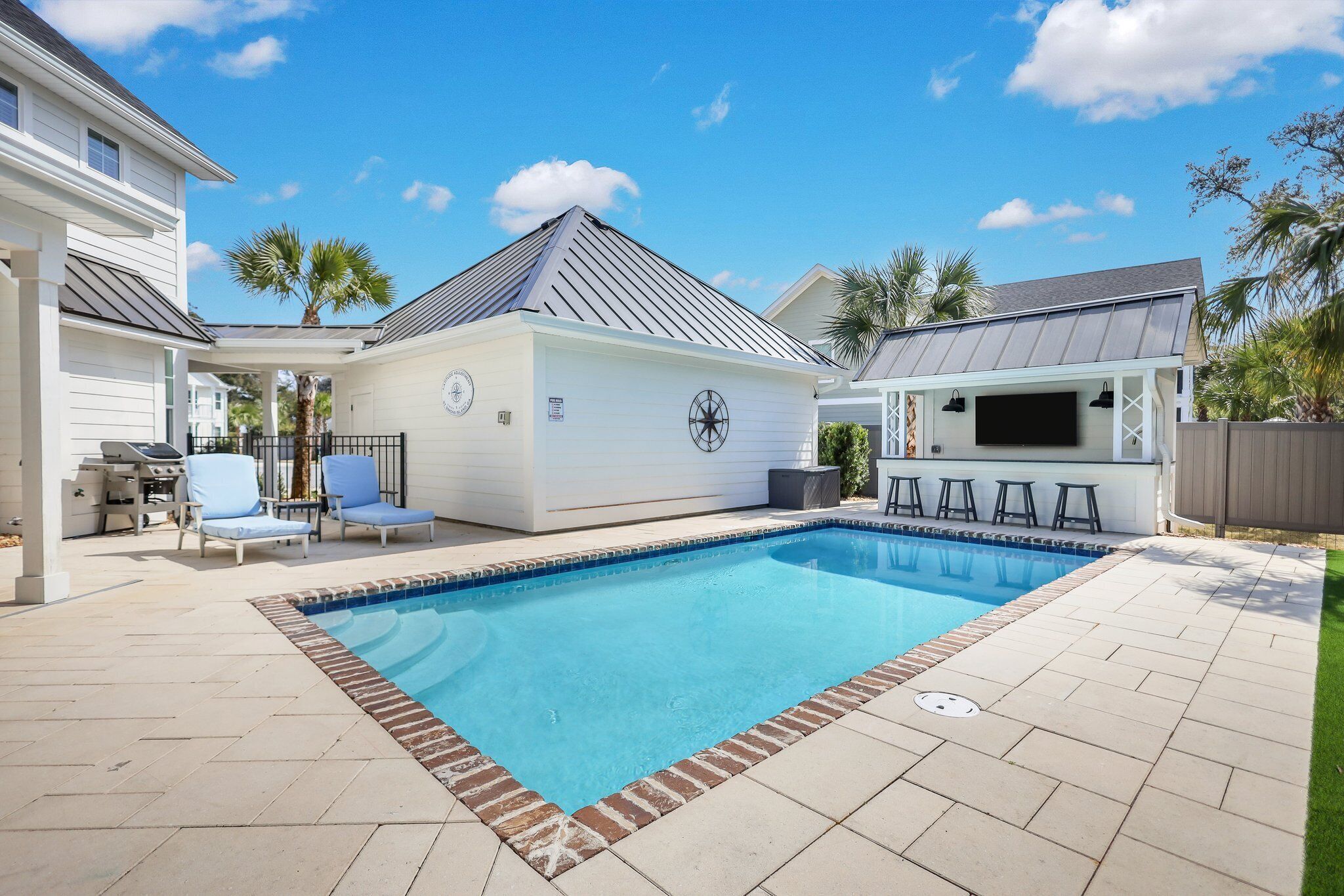 Amazing Island Oasis | Heated Pool, Outdoor Bar Area with TV | Bocce Ball Court