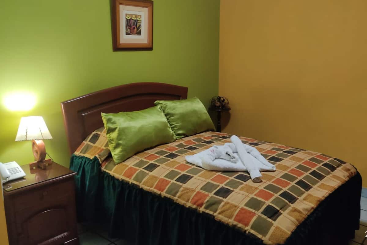Standard Single Room | Iron/ironing board, free WiFi, bed sheets