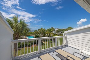 Property grounds - Wonderful, Oceanfront Villa in Wild Dunes Resort! Fantastic Views of Ocean & Community Pool! (Isle Of Palms)