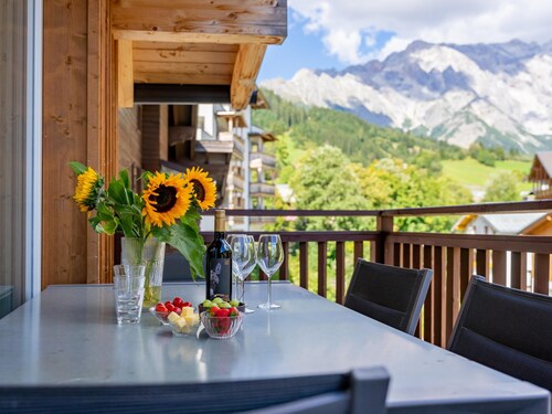 Appartement spacieux avec emplacement central